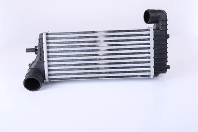 Produktbild von NISSENS 96251 Ladeluftkühler LLK für FORD FOCUS III Turnier Turbo Intercooler