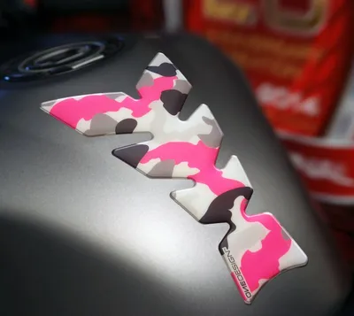 Produktbild von Tankpad Moon Camo Fuxia