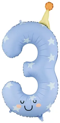 Hellblauer Folienballon in Form der Zahl 3 mit Sternenmuster, Gesicht und Partyhut vor hellem Hintergrund.
