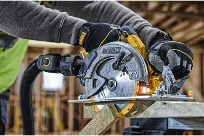 Produktbild von DeWalt DCS570NT-XJ Akku-Handkreissäge 18V