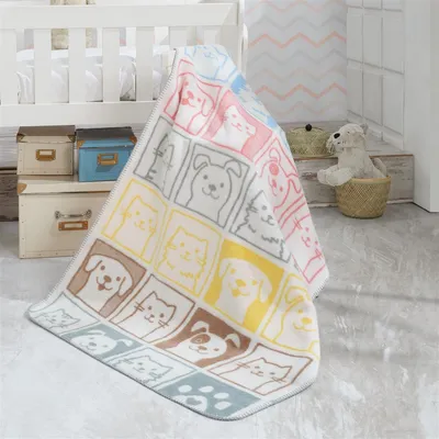 Produktbild von Babydecke Kuscheldecke 90 x120 Baumwollmischung, niedliches Babydesign Cat&Dog