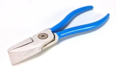 Image de Mini pince pliante en aluminium pour travaux de précision