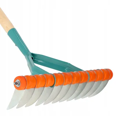 Obrázek produktu pro KADAX vertikutátor, 168cm ruční vertikutátor s dřevěnou částí, řezací hrábě s ocelovým nožem, provzdušňovač trávníku pro zahradu, záhony a trávník, kultivátor, zahradní příslušenství