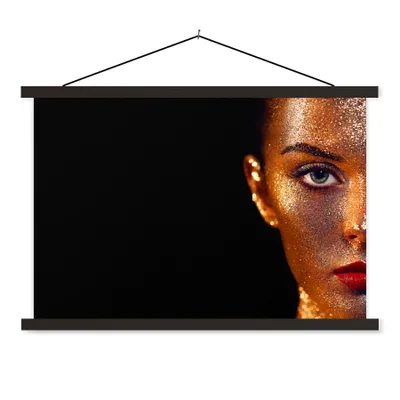 Produktbild von MuchoWow® Textilposter Make-up - Gold - Frau - Luxus - Glitzer - Kunst 120x80 cm mit schwarzem Rahmen - Wanddeko