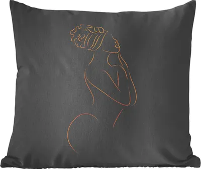Produktbild von MuchoWow® Zierkissen Sofakissen Wohnzimmer Dekokissen 60x60 cm Frau - Hut - Schwarz und Gold - Sitzfläche - Foto Polster
