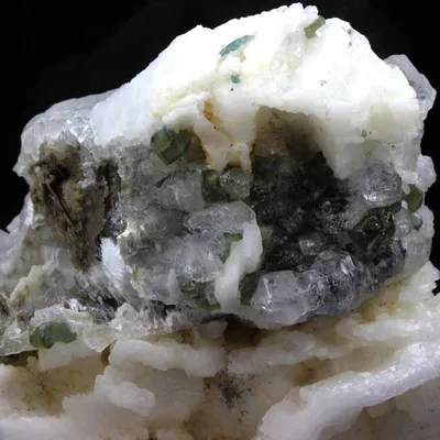 Produktbild von Beryllonit, Fluorapatit, Albit 626,5 Karat
