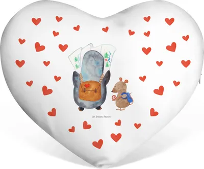Produktbild von Mr. & Mrs. Panda Dekokissen Pinguin & Maus Wanderer - Weiß - Geschenk, Valentinstags Kissen, Sofakissen, Ausflug, Wandern, Herz, Kuschelkissen, Abenteuer, Herzkissen