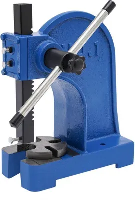 Immagine prodotto di Pressa manuale per punzonatura e ribaditura, realizzata in ghisa, con una capacità di pressione di 1 tonnellata
