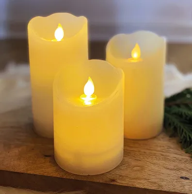 Produktbild von LED Kerzen 3 Stück Stumpenkerze Echtwachs Weiß tanzende Flamme mit Fernbedienung
