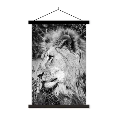 Produktbild von MuchoWow® Textilposter Löwe - Tiere - Wild 60x90 cm mit schwarzem Rahmen - Poster Wohnzimmer