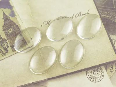 Produktbild von Vintageparts Cabochons Glas klar oval, 25 x 18 mm, 5 Stück