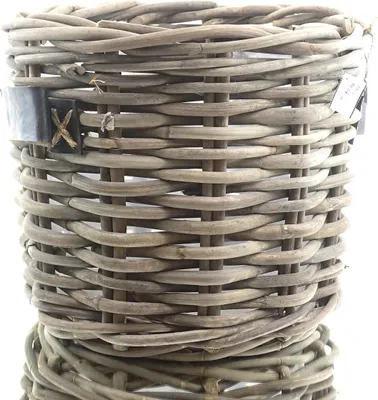 Produktbild von VAN DER LEEDEN Rattan Übertopf Grau zylindrisch mit Folienauskleidung Ø 65 cm