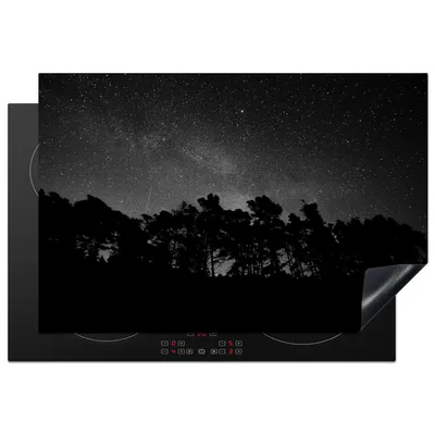 Produktbild von KitchenYeah© Herdabdeckplatte Sternenhimmel - Wald - Himmel - Schwarz - Bäume , 76x51cm, Küche Deko, Glaskeramikkochfeld Herdabdeckung, Abdeckplatte fùr Kochfeld