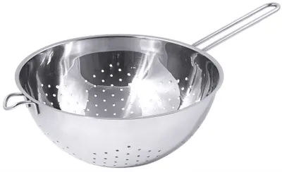 Productafbeelding van Roestvrijstalen zeef van 18/10 kwaliteit, hoogglanzend, met een gaasopening van 3 mm, voorzien van een draadhandvat (diameter 6 mm) met een verstevigde rand, van zware kwaliteit
