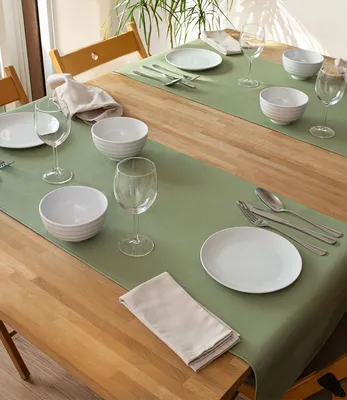 Produktbild von Monaco Tischläufer 140x45 cm – Kunstleder (vegan) – Green Tea