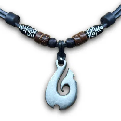 Produktbild von HANA LIMA | Freundschaftskette Hei Matau Kette Leder Halskette Herren Damen Schmuck