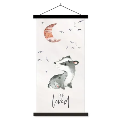 Produktbild von MuchoWow® Textilposter Zitate - Geliebt werden - Sprichwörter - Kind - Jungen - Mädchen - Aquarell 90x180 cm mit schwarzem Rahmen - Dekoration Wohnzimmer