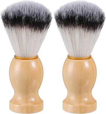 Produktbild von 2 Bartbürsten für Herren mit Holzgriff und Nylonborsten für präzise Bartpflege und Schnurrbartstyling