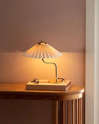 Image de Opviq, Miranda - Or, lampe de table, or, coton, 36 x 36 x 36 cm