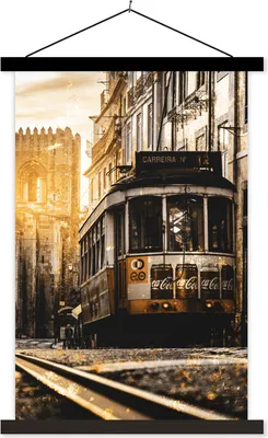Produktbild von MuchoWow® Textilposter Straßenbahn - Lissabon - Gold 40x60 cm mit schwarzem Rahmen - Wanddekorationen