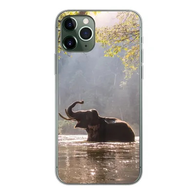 Produktbild von MuchoWow® Handyhülle Schutzhülle Hülle für iPhone 11 Pro Elefant - Wasser - Tiere - Bäume - Sonne Silikon Softcase Handy Hülle - Handy