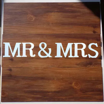 Obrázek produktu pro Holzbuchstaben 20 cm Set - Mr & Mrs
