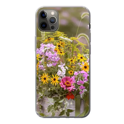 Produktbild von MuchoWow® Handyhülle Schutzhülle Hülle für iPhone 13 Pro Max Blumen - Gießkanne - Farbe Silikon Softcase Handy Hülle - Mobiltelefon