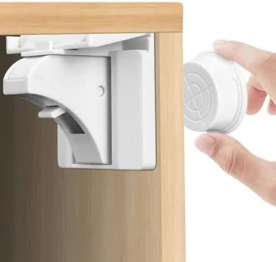 Productafbeelding van PromoHome® Magnetische veiligheidsvergrendeling – 12 stuks. Onzichtbare kastbeveiliging, wit, voor kasten en lades, zonder boren