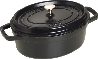 Produktbild von Staub Cocotte, Gusseisen Schwarz, oval, 3,2 l, mit Regen-Effekt-Deckel, Backofengeeignet, für alle Herdarten inkl. Induktion, hervorragende Wärmespeicherung, leicht zu reinigen, ideal zum Schmoren, Braten, Kochen und Backen