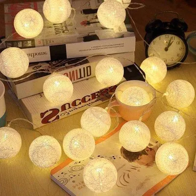 Zdjęcie produktu dla Ceramiczne, ciepłe białe kuliste lampki na baterie o średnicy 20 mm do balkonu i okna