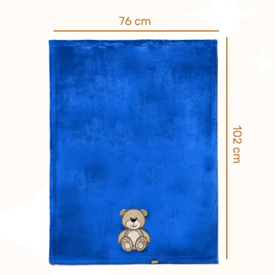 Produktbild von Be Mammy Kuschlige Babydecke Kuschel Decke Tagesdecke mit 3D Applikation 76 x 102 cm BE20-168 (Dunkelblau - Bär, 76 x 102 cm)