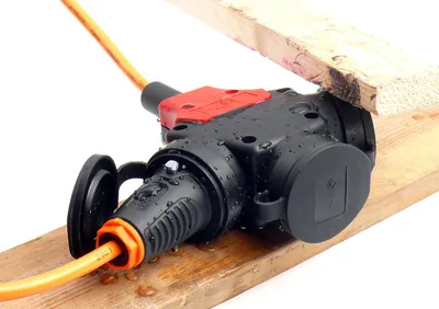 Produktbild von Gummi Verlängerungskabel SCHUKO Vollgummischukostecker  mit 3-Fach Kupplung PCE H07BQ-F 3x1,5mm² 16A 50m, Größe:25m