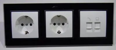 Produktbild von 8702 Abelka Nuovo schwarz GLAS 2x Steckdose 1x RJ45