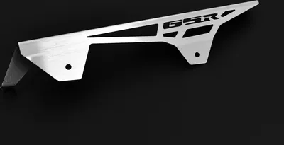 Obrázek produktu pro Ochranný kryt řetězu kompatibilní s Suzuki GSR 750 BJ 2011-16 Logo stříbrné
