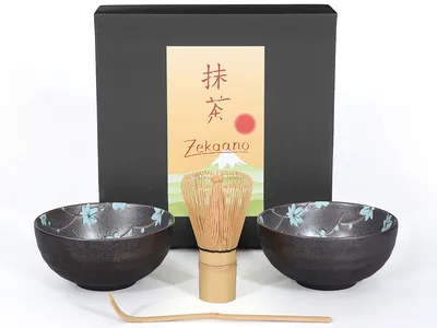 Produktbild von Matcha Set / Matchaset / 2x Matcha Schale 250ml, anthrazit/blau, mit Besen und Löffel in Geschenkbox