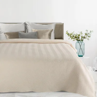 Produktbild von Eurofirany Tagesdecke 200x220 cm Bettüberwurf gesteppt creme