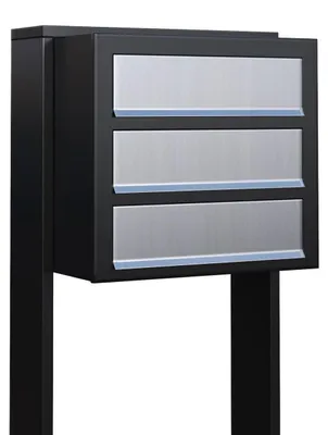 Produktbild von Briefkastenanlage Cube for Three in Schwarz mit Edelstahlklappe