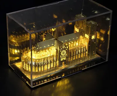 Zdjęcie produktu dla Metalowy model 3D Notre-Dame z podświetleniem 115 mm bez kleju