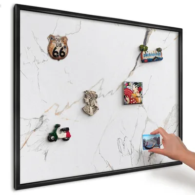 Produktbild von Magnettafel 80x60 cm mit schwarzem Rahmen - Magnetische Metalltafel, Magnetpinnwand zur Wandmontage für Wohnzimmer, Küche, Flur, Kinderzimmer und Büro - Moderne Eleganz