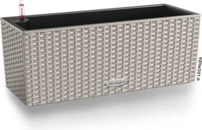 Produktbild von LECHUZA-Pflanzgefäß BALCONERA Cottage 50 Sandbraun | Balkonkasten mit Bewässerungssystem und Pflanzeinsatz | Flechtoptik | 50 x 19 x 19 cm | 15446