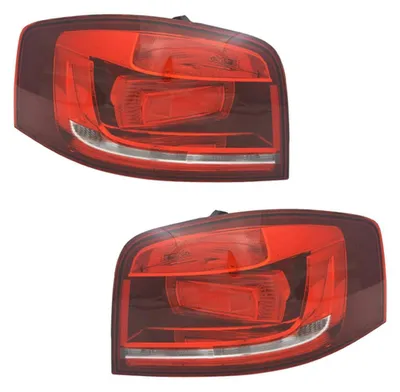 Für Audi A3 S3 8P ab 2003- Facelift Nachrüst- Rückleuchten SET "Kirschrot" in der Farbe rot von TYC Europe B.V.