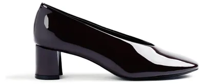 Productafbeelding van GIOSEPPO Bordeauxrode pumps met een glanzende lederen afwerking. Met een bekleed voetbed