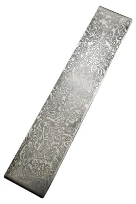 Obrázok produktu pre Materiály a návod na výrobu noža z damascénovej ocele. Obsahuje oceľovú tyč, základňu pre čepeľ, ktorá už prešla tepelnou úpravou