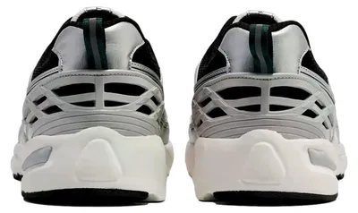Image de Hummel Hml Trackforce One - blanc/noir/vert, taille : 42