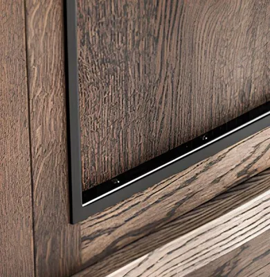 Image de Vitrine rustique avec étagères en bois et portes vitrées sur pieds métalliques
