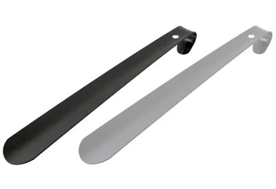Produktbild von Bürstenmann Schuhlöffel Metall farbig sortiert (schwarz/silber) ca. 30cm 1 Stück