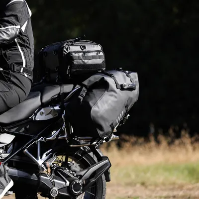 Produktbild von Erweiterbare 19-26L Motorrad-Rücksitztasche mit großem Fassungsvermögen, universelle Aufbewahrung von Hinterradwerkzeugen