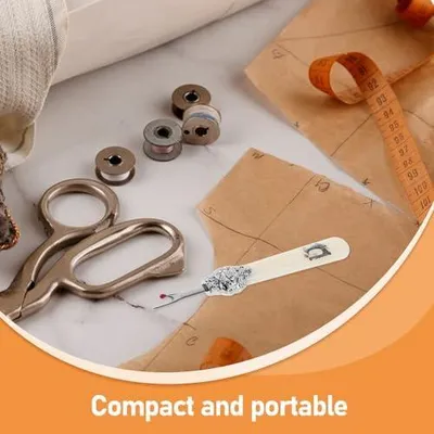 Produktbild von Vintage Nahttrenner aus Metall mit ergonomischem Griff für Handarbeiten