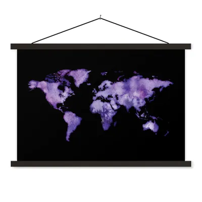 Produktbild von MuchoWow® Textilposter Weltkarte - Aquarell - Flieder 90x60 cm mit schwarzem Rahmen - Aufhängungssatz