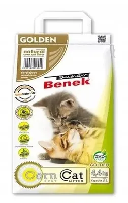 A bag of Super Benek Golden Corn Cat Litter.